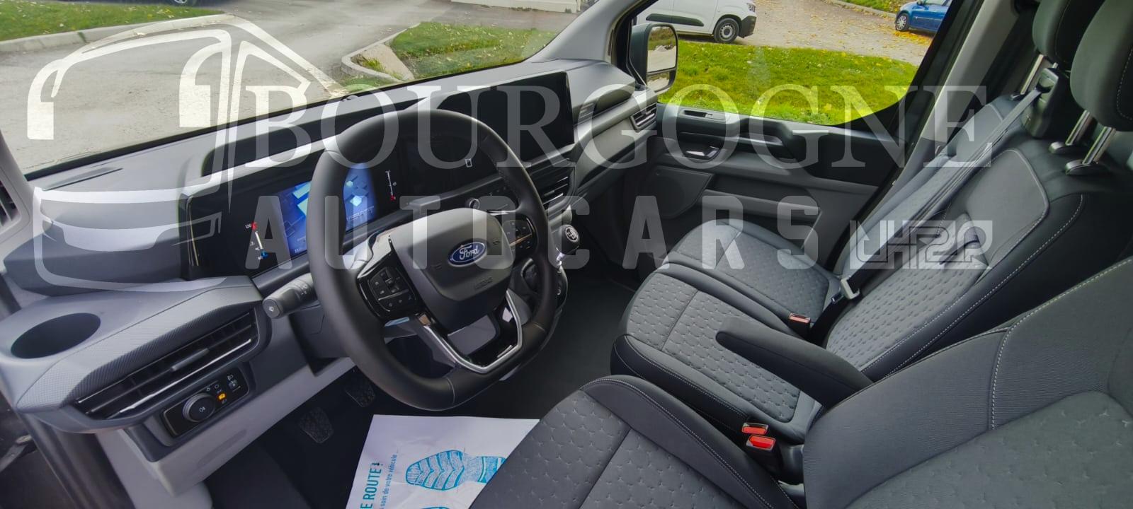 ford-transit-custom-van-limited-titanium-300-l1h1-2-0-ecoblue-136ch-bvm-image-lh2p-4